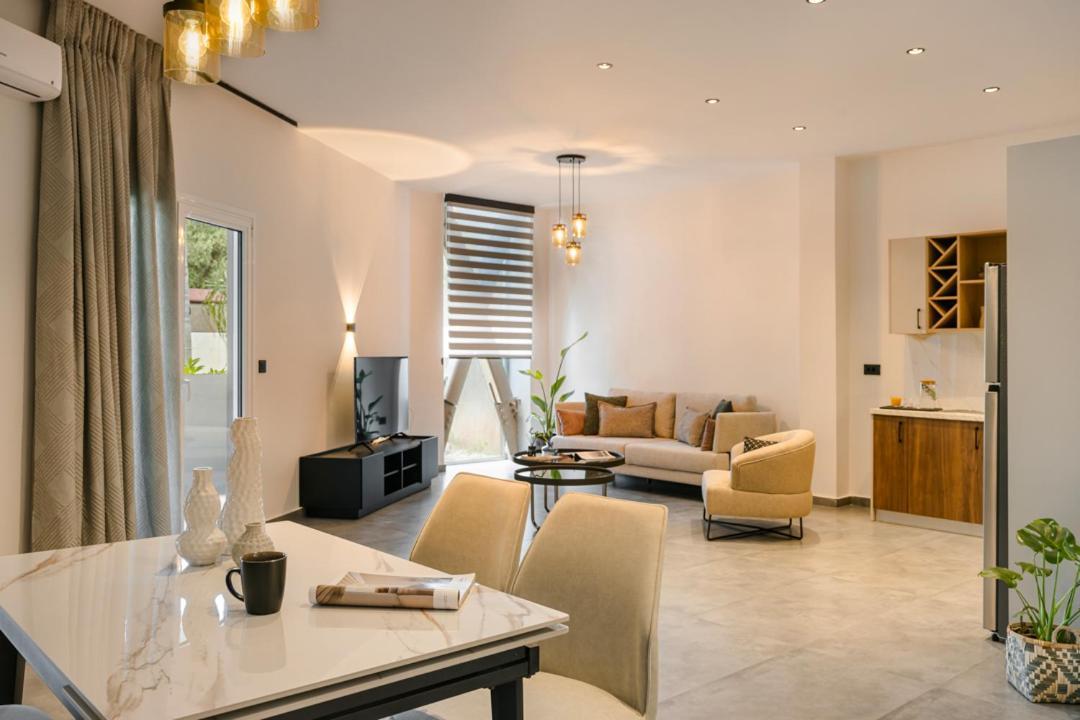 X Luxury Suites 阿尔戈斯托利翁 外观 照片