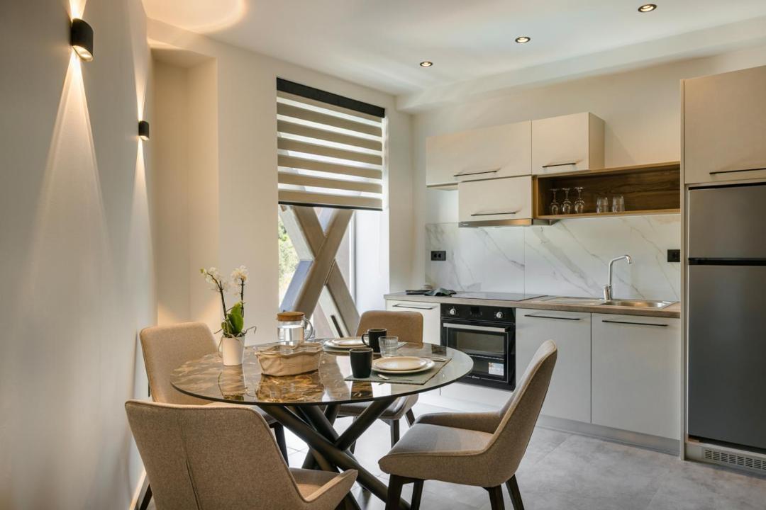 X Luxury Suites 阿尔戈斯托利翁 外观 照片